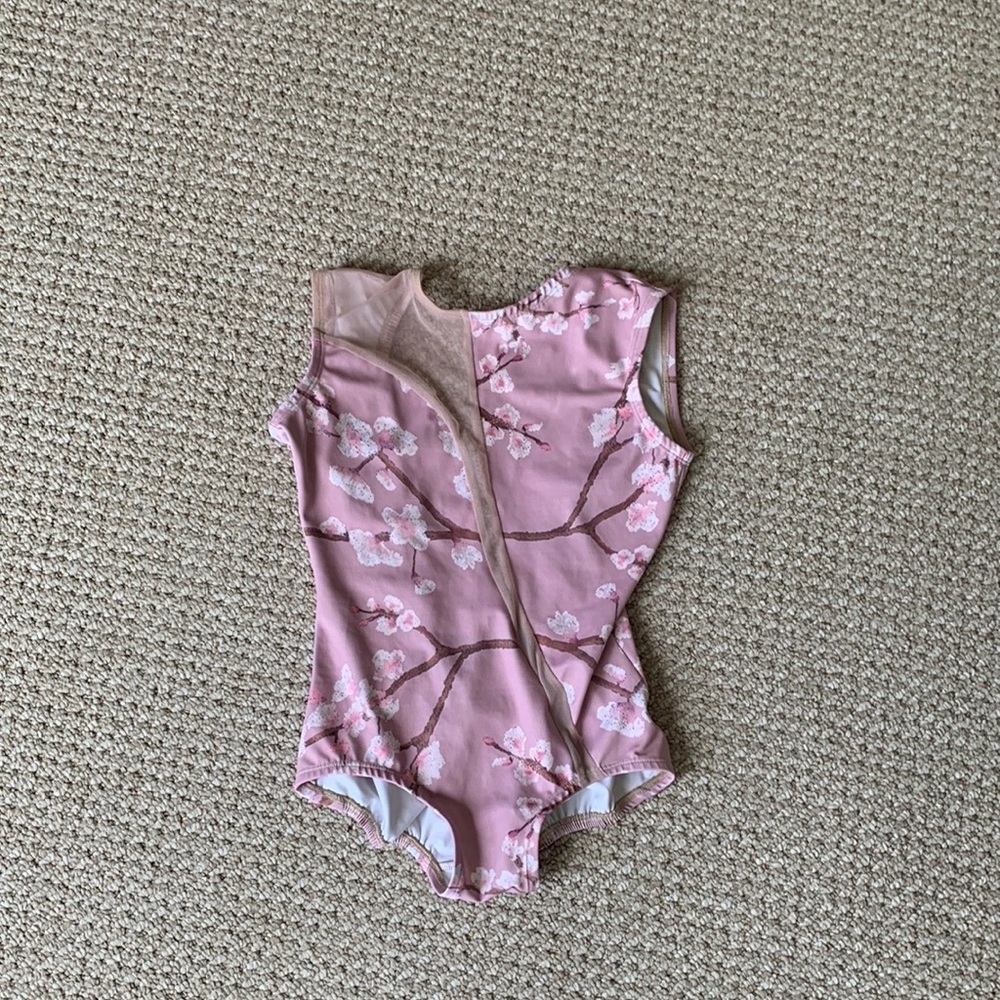 Rare Luckyleo Dancewear Leotard Medium Gem